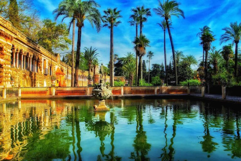 https://www.iberoamericaviaggi.com/wp-content/uploads/2018/09/tour-seville-03-768x512.jpg